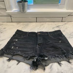 Distressed Dk Grey/Black shorts